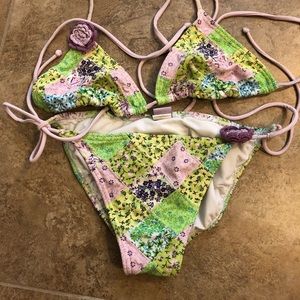 🎁BILLABONG patchwork crochet bikini